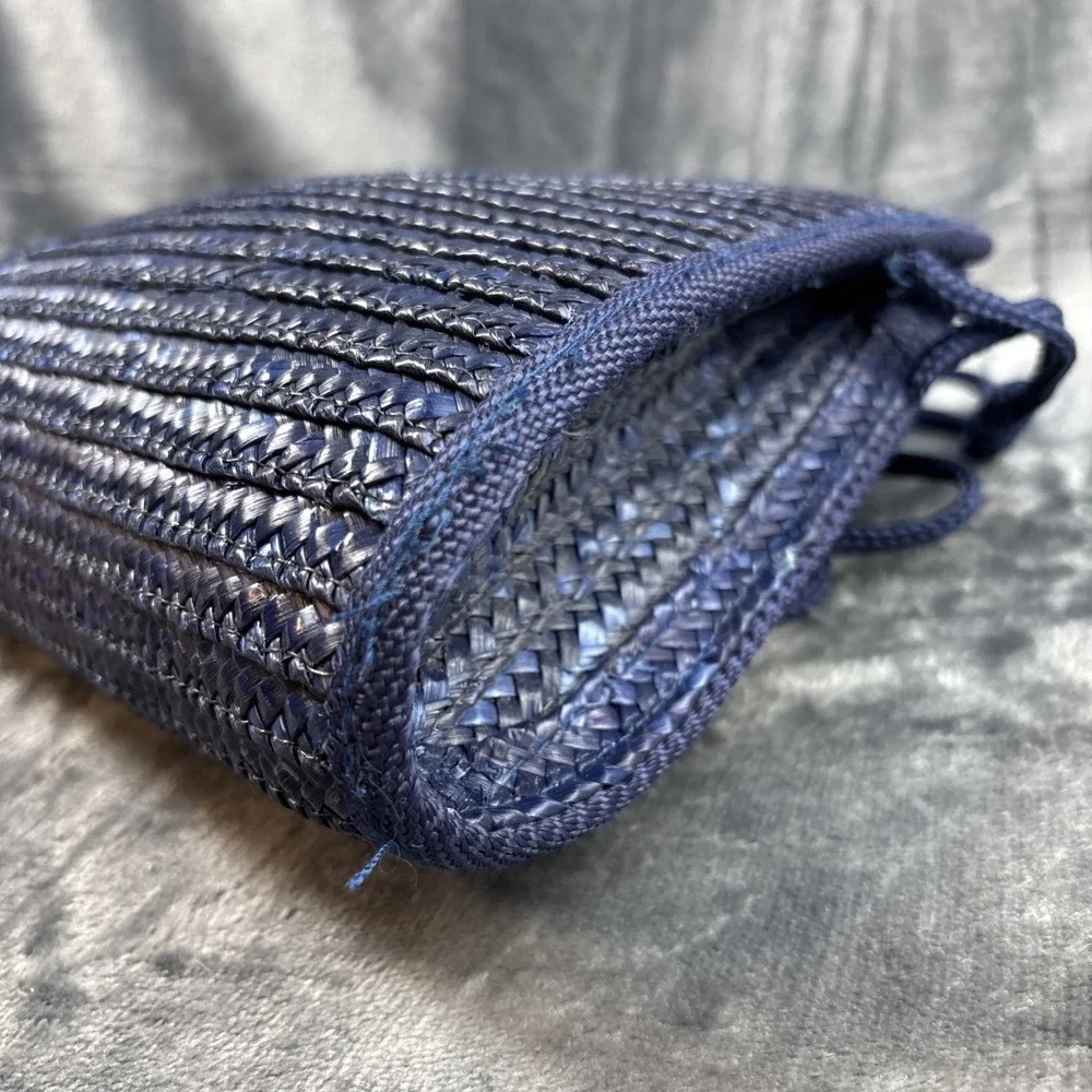 Navy Blue Straw Clutch Purse Bag Crossbody 3D Floral Appliqué Boho Basket Beachy